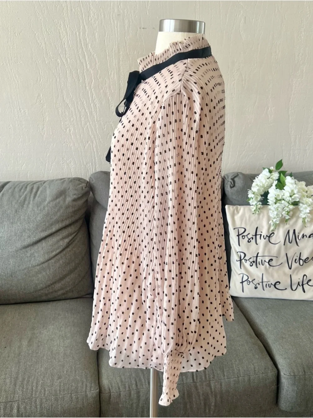 Max Studio Beige Swiss Dot Tie-Neck Blouse - Picture 5 of 13